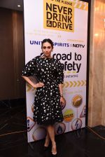 Karisma Kapoor at NDTV Don_t drink and drive meet on 22nd Nov 2016